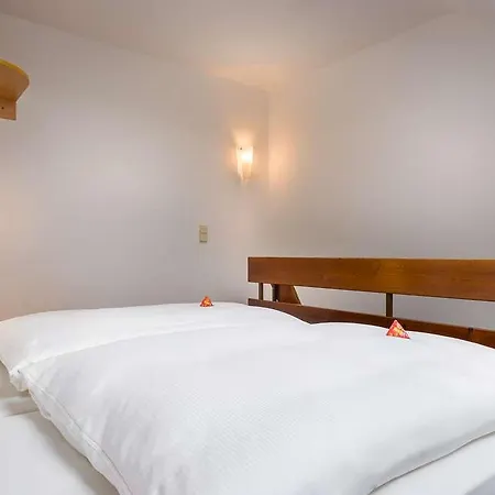 Acora Zentrum Living The מלון 3*