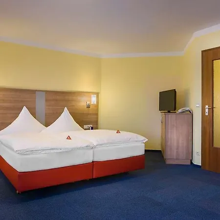 מלון Acora Zentrum Living The 3*