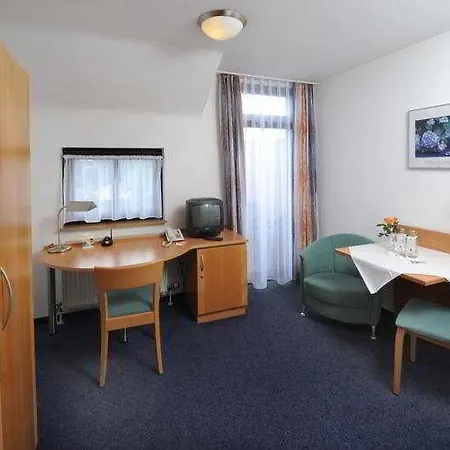 מלון Acora Zentrum Living The 3*